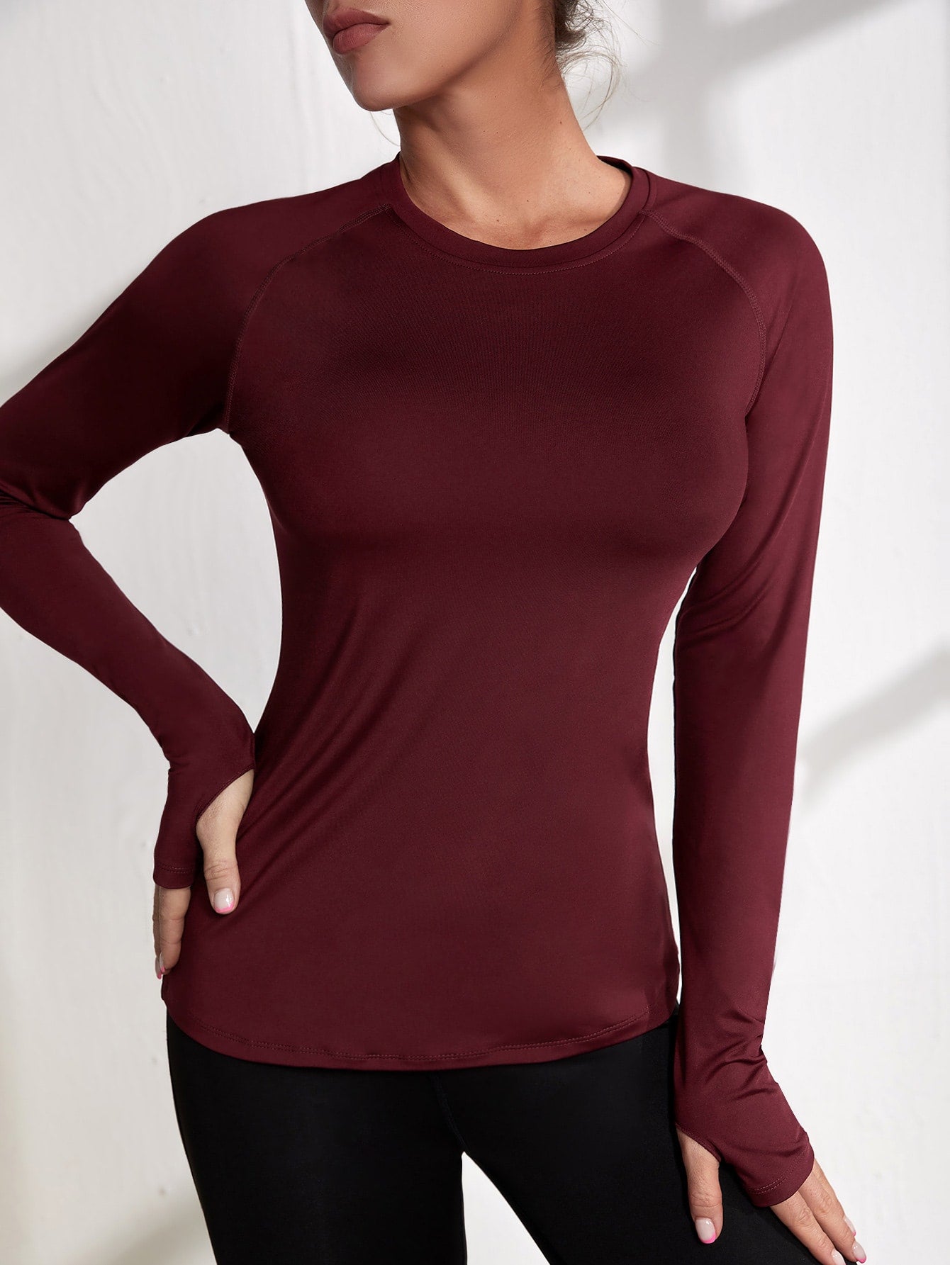 Thumb Hole Sleeves Sports Tee